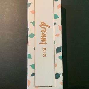 DREAM BIG PILLOW SOFT RAPHAEL RED EYEMASK